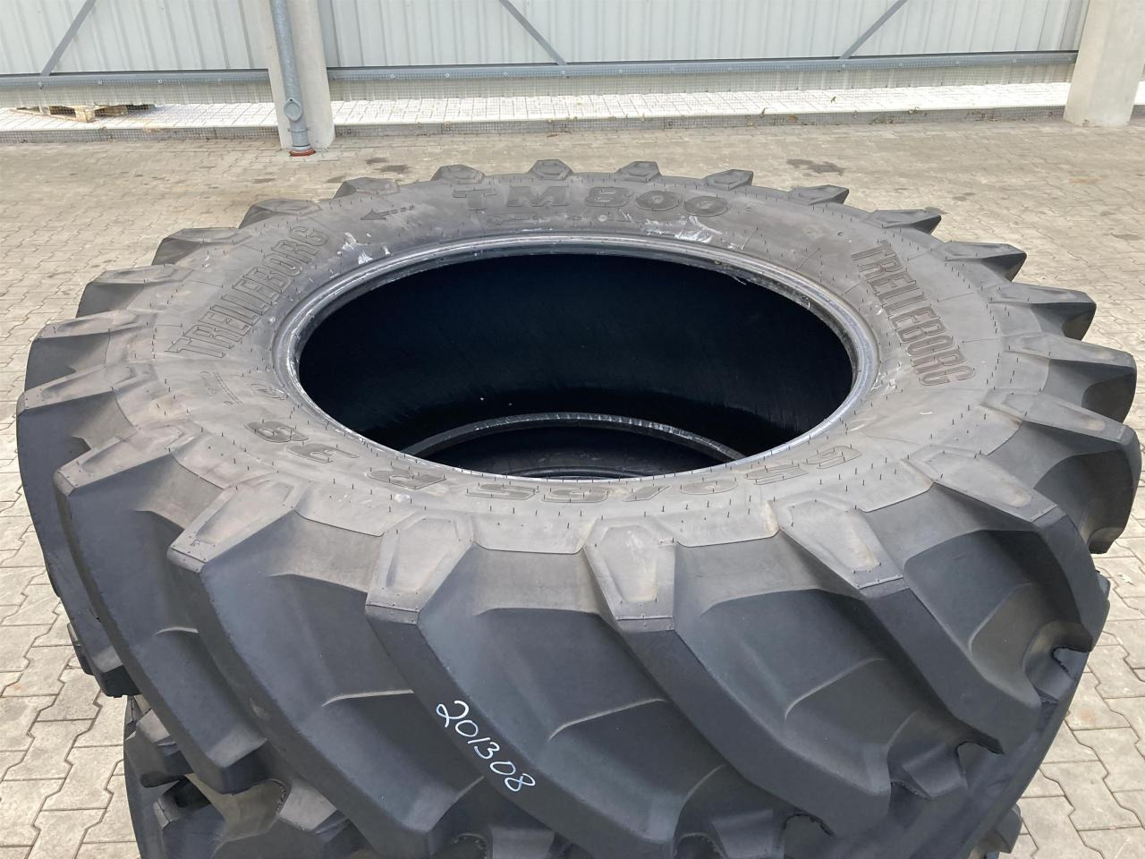 Trelleborg 650/65R38 - الإطارات - الآلات والماكينات الزراعية: صور 2 Trelleborg 650/65R38 - الإطارات - الآلات والماكينات الزراعية: صور 2