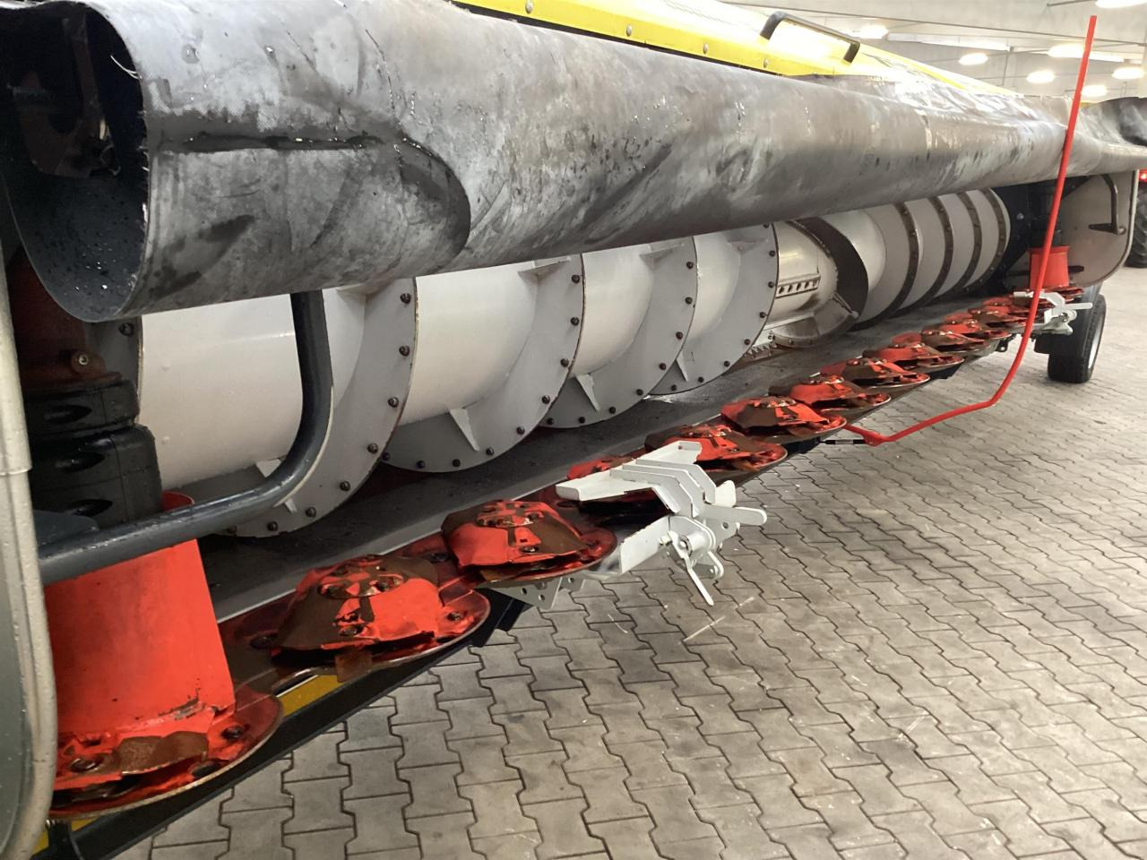 Zürn Profi Cut 700 - معدات حصادة الأعلاف: صور 5 Zürn Profi Cut 700 - معدات حصادة الأعلاف: صور 5