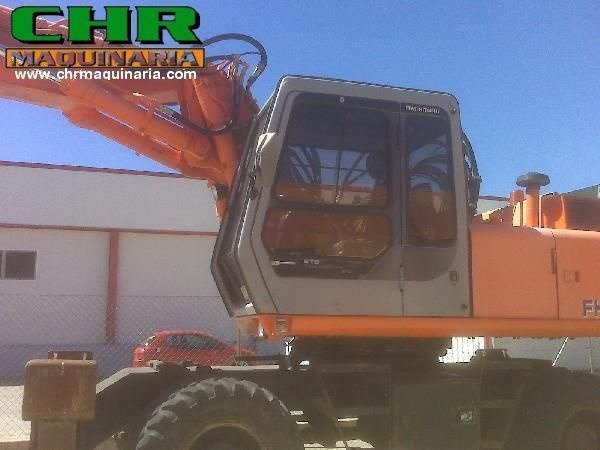 Fiat-Hitachi FH200W.3 - حفارة على عجلات: صور 1 Fiat-Hitachi FH200W.3 - حفارة على عجلات: صور 1