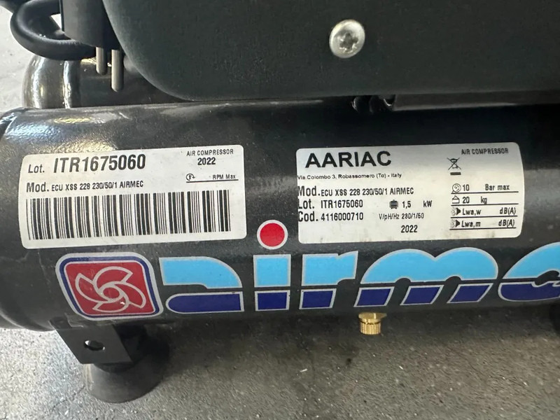 Airmec ECU XSS 228 Olievrije Zuigercompressor 2 PK 205 L / min 10 Bar New - ضاغط الهواء: صور 4 Airmec ECU XSS 228 Olievrije Zuigercompressor 2 PK 205 L / min 10 Bar New - ضاغط الهواء: صور 4