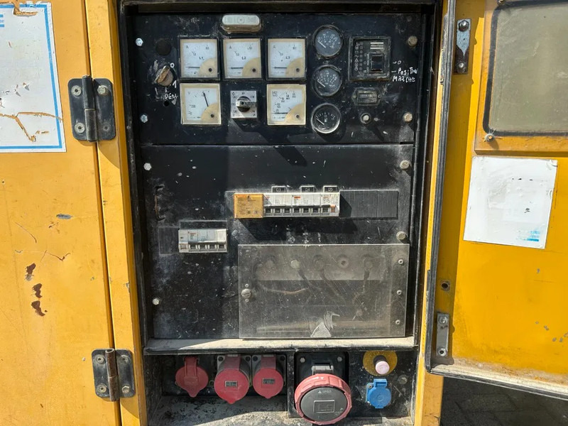Atlas-Copco QAS 48 Perkins Mecc Alte Spa 60 kVA Silent generatorset - مجموعة المولدات: صور 3 Atlas-Copco QAS 48 Perkins Mecc Alte Spa 60 kVA Silent generatorset - مجموعة المولدات: صور 3
