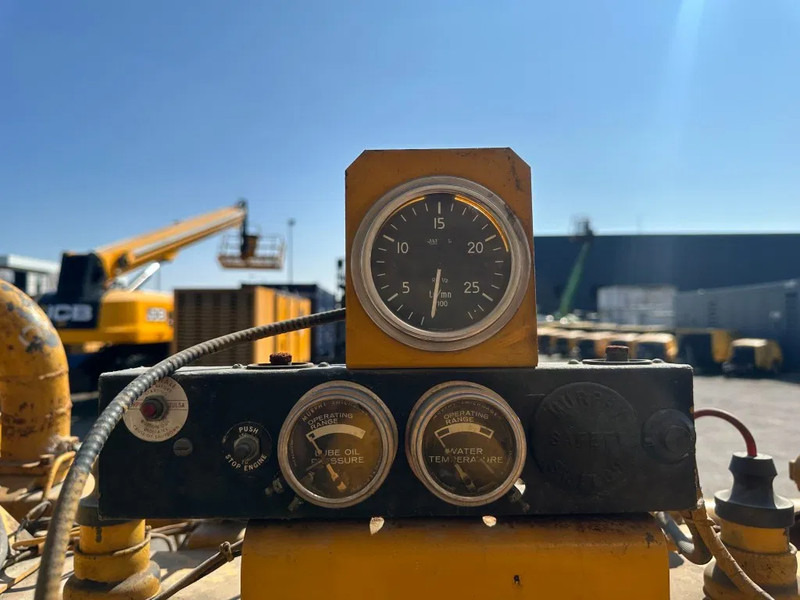 مجموعة المولدات Caterpillar G343 Leroy Somer 275 kVA gas generatorset ex Emergency 138 hours !: صور 12