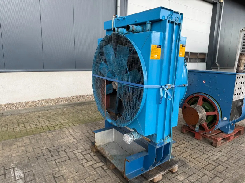 Cummins KTTA 19 G Radiateur Koeler Radiator 700 PK - المحرك - معدات المناولة: صور 1 Cummins KTTA 19 G Radiateur Koeler Radiator 700 PK - المحرك - معدات المناولة: صور 1