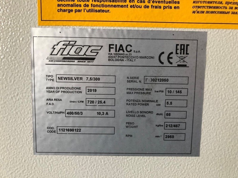 Fiac New Silver 7.5 / 300 Silent 5.5 kW 720 L / min 10 Bar Elektrische schroefcompressor met ketel - ضاغط الهواء: صور 5 Fiac New Silver 7.5 / 300 Silent 5.5 kW 720 L / min 10 Bar Elektrische schroefcompressor met ketel - ضاغط الهواء: صور 5