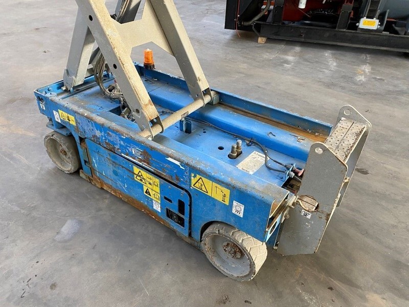 رافعات مقصية Genie GS 1932 Elektrische Schaarhoogwerker 7.8 meter werkhoogte 304 uur !: صور 6