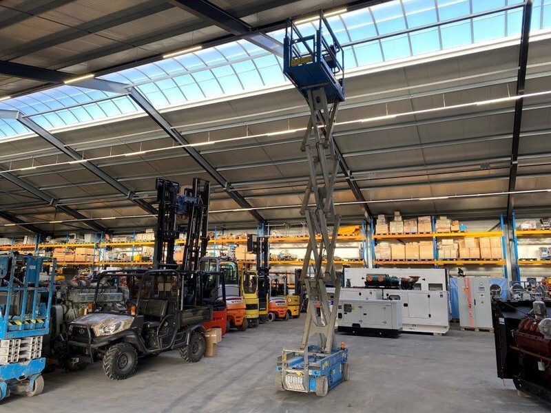 رافعات مقصية Genie GS 1932 Elektrische Schaarhoogwerker 7.8 meter werkhoogte 304 uur !: صور 5
