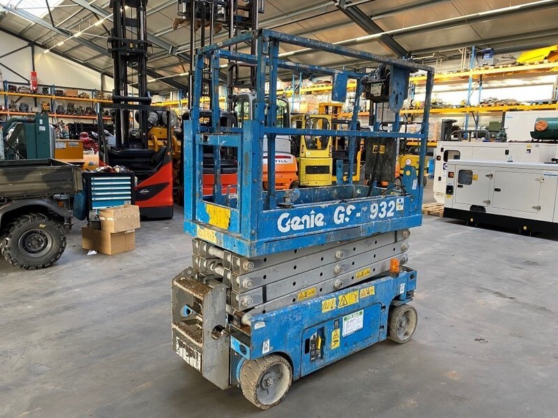 Genie GS 1932 Elektrische Schaarhoogwerker 7.8 meter werkhoogte 538 uur ! - رافعات مقصية: صور 4 Genie GS 1932 Elektrische Schaarhoogwerker 7.8 meter werkhoogte 538 uur ! - رافعات مقصية: صور 4