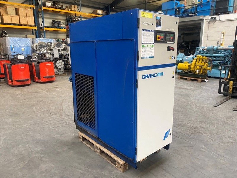 Grassair S218.10 Elektrische 75 kW 10.000 L / min Silent Schroefcompressor - ضاغط الهواء: صور 1 Grassair S218.10 Elektrische 75 kW 10.000 L / min Silent Schroefcompressor - ضاغط الهواء: صور 1