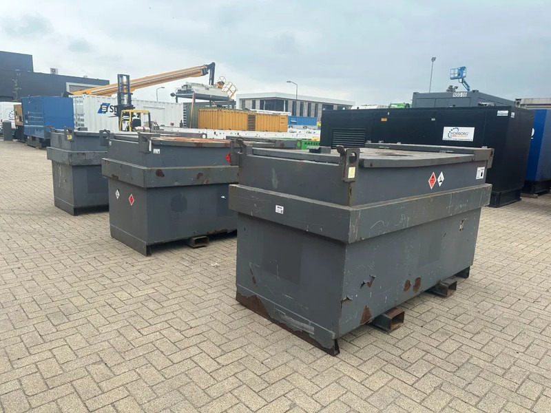 IBC Steenbergen Kiwa IBC 2000 liter dieseltank met handpomp Milieutank - خزان تخزين: صور 1 IBC Steenbergen Kiwa IBC 2000 liter dieseltank met handpomp Milieutank - خزان تخزين: صور 1