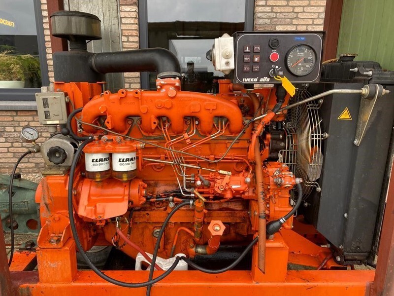 Iveco 8061 I 25.00 Waterpomp Caprari 144 m3 / h 12 Bar Mobiele Beregenings pompset - مضخة مياه: صور 4 Iveco 8061 I 25.00 Waterpomp Caprari 144 m3 / h 12 Bar Mobiele Beregenings pompset - مضخة مياه: صور 4