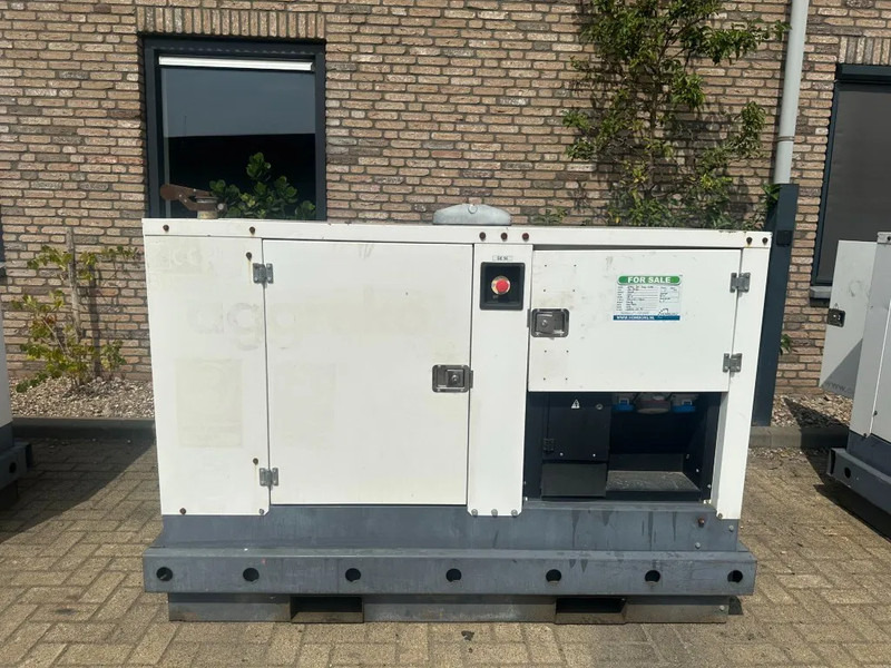 Iveco FPT F32 AM1A Leroy Somer 32 kVA Silent generatorset 368 hours ! - مجموعة المولدات: صور 1 Iveco FPT F32 AM1A Leroy Somer 32 kVA Silent generatorset 368 hours ! - مجموعة المولدات: صور 1