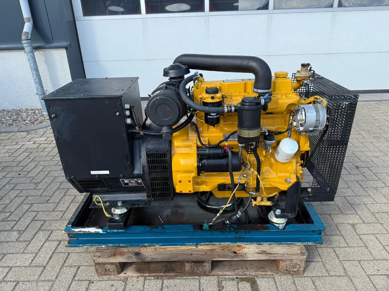 John Deere 4039 DF 008 Stamford 42.5 kVA generatorset - مجموعة المولدات: صور 1 John Deere 4039 DF 008 Stamford 42.5 kVA generatorset - مجموعة المولدات: صور 1
