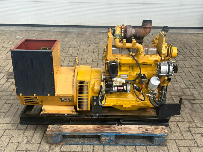 John Deere 4039 TF Stamford 75 kVA generatorset - مجموعة المولدات: صور 1 John Deere 4039 TF Stamford 75 kVA generatorset - مجموعة المولدات: صور 1