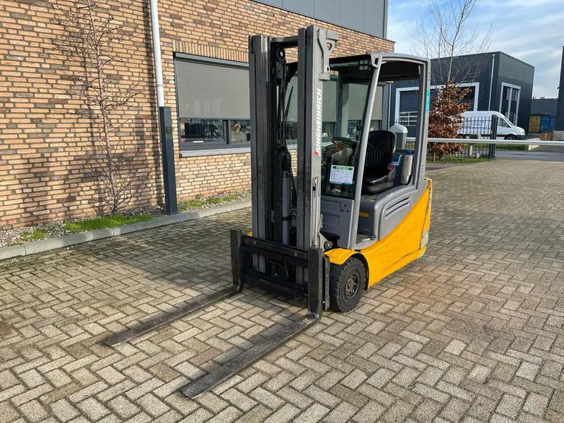 Jungheinrich EFG 216 Elektra 1.6 ton Triplex Freelift Sideshift Elektra Heftruck - رافعة شوكية كهربائية: صور 1 Jungheinrich EFG 216 Elektra 1.6 ton Triplex Freelift Sideshift Elektra Heftruck - رافعة شوكية كهربائية: صور 1