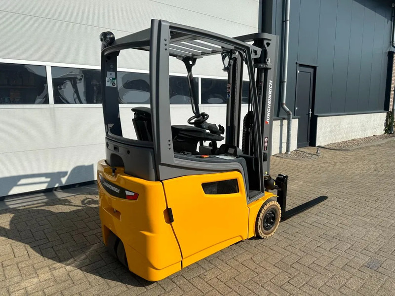 رافعة شوكية كهربائية Jungheinrich EFG 216K 1.6 ton Triplex Freelift Sideshift Elektra Heftruck Accu 2020: صور 5 رافعة شوكية كهربائية Jungheinrich EFG 216K 1.6 ton Triplex Freelift Sideshift Elektra Heftruck Accu 2020: صور 5