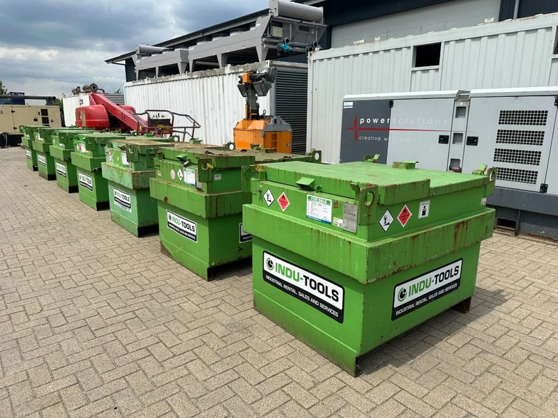 Kiwa IBC Steenbergen 750 liter Dieseltank met handpomp - خزان تخزين: صور 1 Kiwa IBC Steenbergen 750 liter Dieseltank met handpomp - خزان تخزين: صور 1