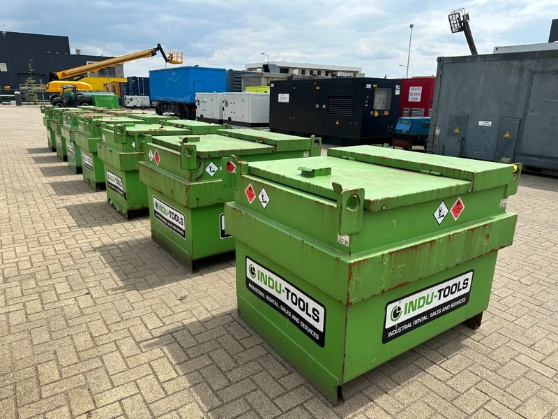 Kiwa IBC Steenbergen 750 liter Dieseltank met handpomp - خزان تخزين: صور 4 Kiwa IBC Steenbergen 750 liter Dieseltank met handpomp - خزان تخزين: صور 4