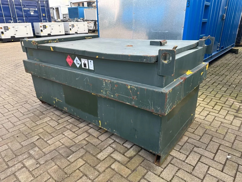 Kiwa IBC Steenbergen KIWA IBC 1500 liter dieseltank met handpomp - خزان تخزين: صور 2 Kiwa IBC Steenbergen KIWA IBC 1500 liter dieseltank met handpomp - خزان تخزين: صور 2