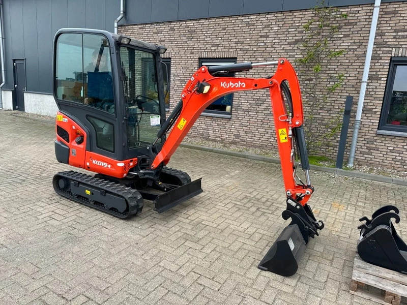 Kubota KX019-4 Mini Graver Rups Graafmachine Diesel as New ! - حفارة مصغرة: صور 5 Kubota KX019-4 Mini Graver Rups Graafmachine Diesel as New ! - حفارة مصغرة: صور 5