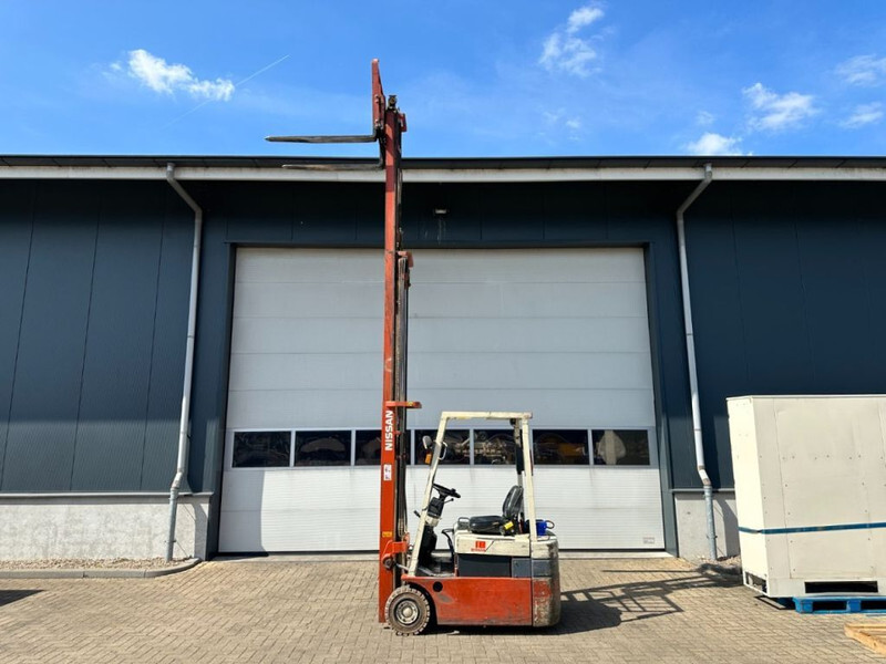 Nissan N01L18U 1.8 ton Triplex Freelift Sideshift Elektra Heftruck Accu 2016 ! - رافعة شوكية كهربائية: صور 4 Nissan N01L18U 1.8 ton Triplex Freelift Sideshift Elektra Heftruck Accu 2016 ! - رافعة شوكية كهربائية: صور 4