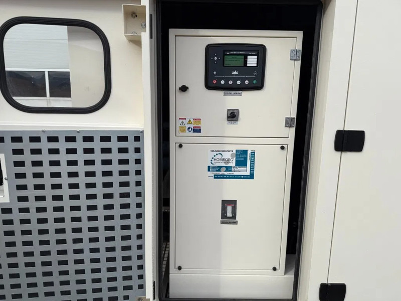 Perkins 2206A - E13TAG2 385 kVA Silent Noodstroom generatorset Aggregaat - مجموعة المولدات: صور 2 Perkins 2206A - E13TAG2 385 kVA Silent Noodstroom generatorset Aggregaat - مجموعة المولدات: صور 2