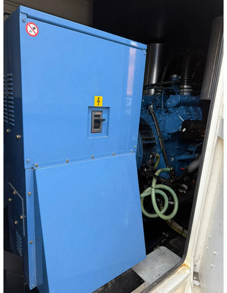 SDMO MTU 12V 2000 Leroy Somer 910 kVA Silent generatorset in 20 ft container - مجموعة المولدات: صور 5 SDMO MTU 12V 2000 Leroy Somer 910 kVA Silent generatorset in 20 ft container - مجموعة المولدات: صور 5