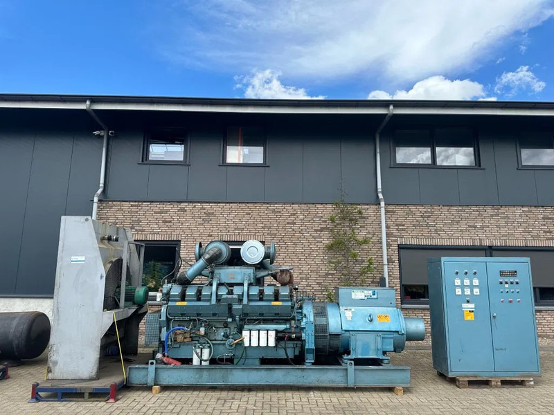 مجموعة المولدات UNELEC 800 kVA generatordeel Alternator Unelec Ex Emergency Dubbel gelagerd Double Bearing: صور 11