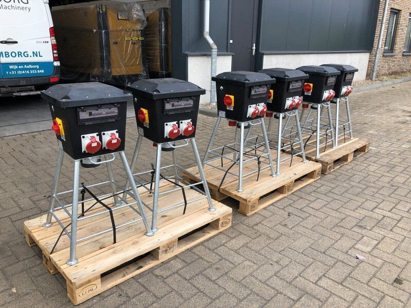 Vello Rubber-56.2 Stroomverdeelkast Zwerfkast Paddestoel 63 Ampère Nieuw ! - مجموعة المولدات: صور 1 Vello Rubber-56.2 Stroomverdeelkast Zwerfkast Paddestoel 63 Ampère Nieuw ! - مجموعة المولدات: صور 1