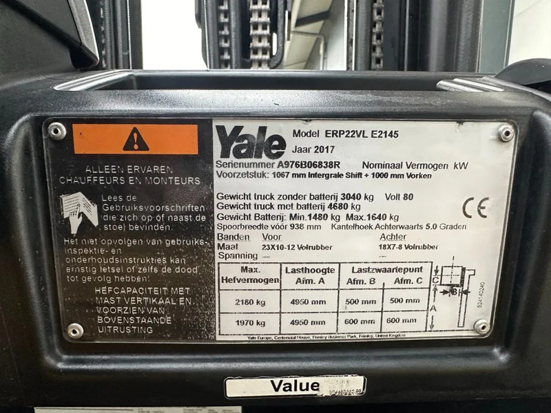 Yale ERP22VL 2.2 ton Triplex Freelift Sideshift Elektra Heftruck Accu 2022 - رافعة شوكية كهربائية: صور 5 Yale ERP22VL 2.2 ton Triplex Freelift Sideshift Elektra Heftruck Accu 2022 - رافعة شوكية كهربائية: صور 5