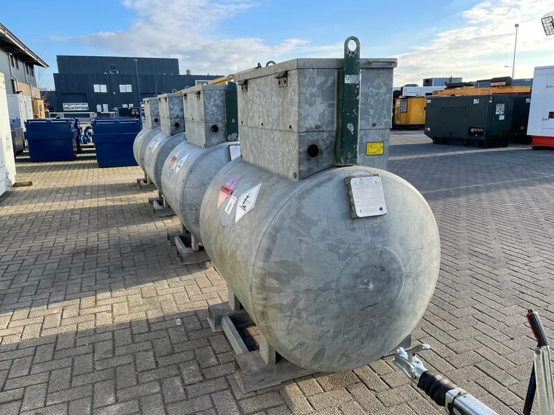 Dieseltank Rietberg 1000 liter Dieseltank Gegalvaniseerd IBC met keuring ! - خزان تخزين: صور 5 Dieseltank Rietberg 1000 liter Dieseltank Gegalvaniseerd IBC met keuring ! - خزان تخزين: صور 5