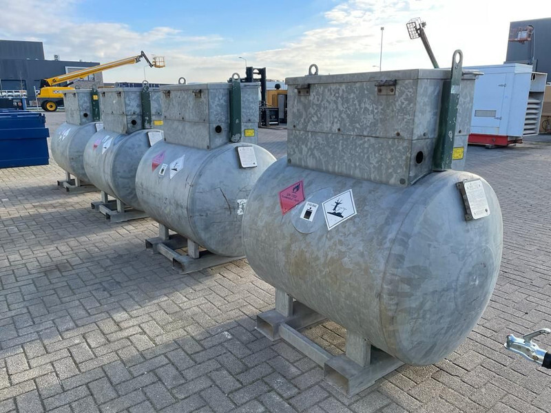 Dieseltank Rietberg 1000 liter Dieseltank Gegalvaniseerd - خزان تخزين: صور 5 Dieseltank Rietberg 1000 liter Dieseltank Gegalvaniseerd - خزان تخزين: صور 5