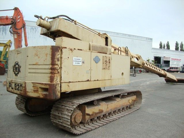 EWK Eisenwerke Teleskopbagger PL820R - حفارات زحافة: صور 3 EWK Eisenwerke Teleskopbagger PL820R - حفارات زحافة: صور 3