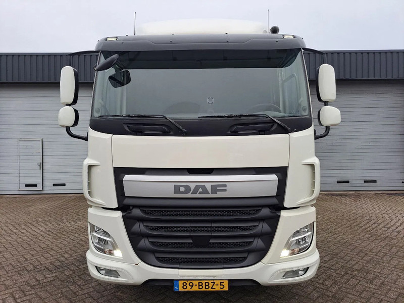 DAF CF NL TREKKER, MANUEL GEAR, LOW KM - شاحنة جرار: صور 2 DAF CF NL TREKKER, MANUEL GEAR, LOW KM - شاحنة جرار: صور 2