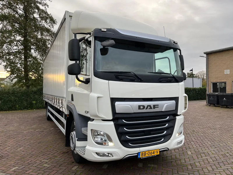DAF CF 320 FA - شاحنة ستارة: صور 4 DAF CF 320 FA - شاحنة ستارة: صور 4