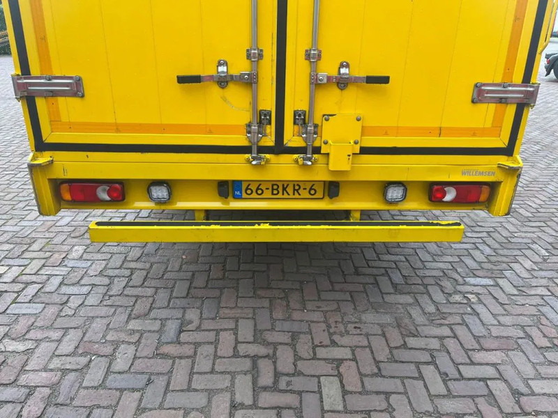 بصندوق مغلق شاحنة DAF LF 210 FA 12 TN: صور 7