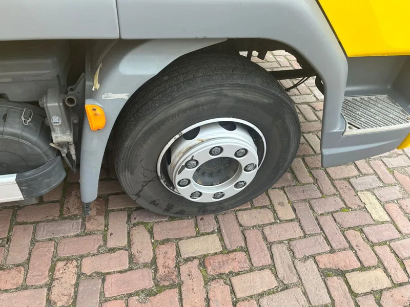 بصندوق مغلق شاحنة DAF LF 210 FA 12 TN: صور 11