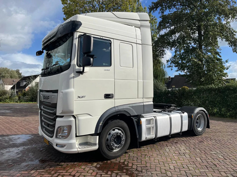 DAF XF 450 FT - شاحنة جرار: صور 1 DAF XF 450 FT - شاحنة جرار: صور 1