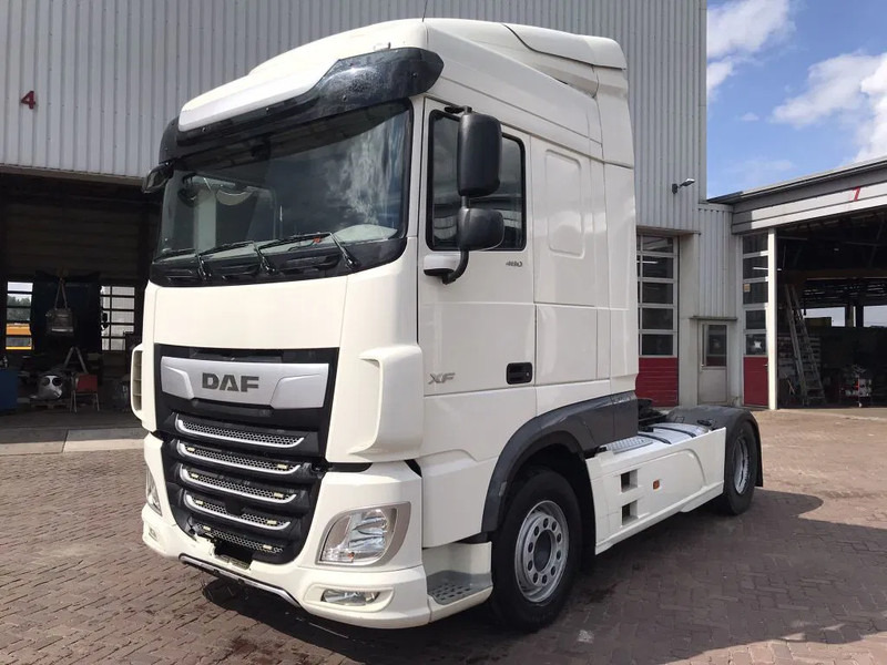 DAF XF 480 FT EURO 6 - شاحنة جرار: صور 3 DAF XF 480 FT EURO 6 - شاحنة جرار: صور 3