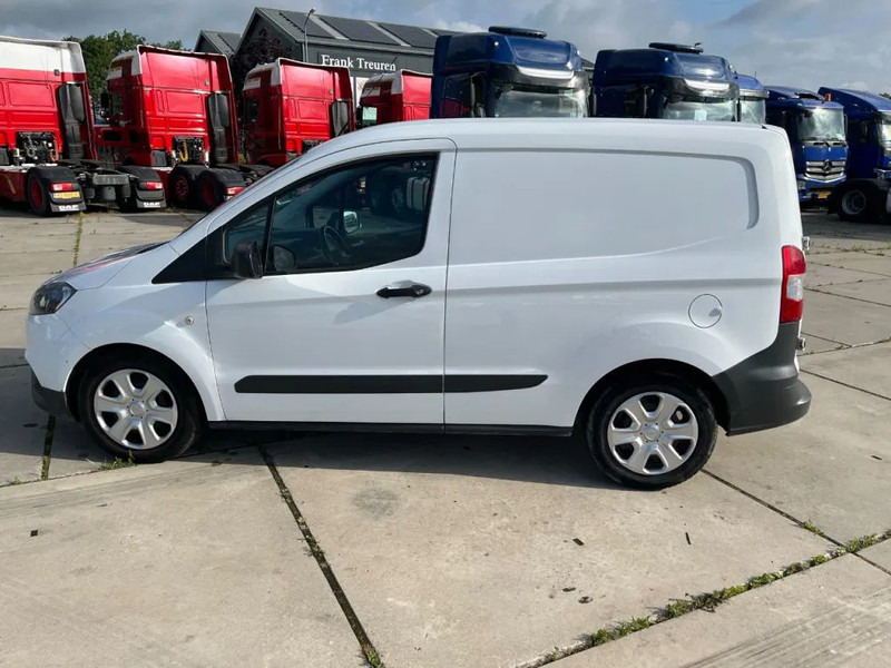 Ford Transit Courier 1.5 EURO 6 - فان المدمجة: صور 4 Ford Transit Courier 1.5 EURO 6 - فان المدمجة: صور 4