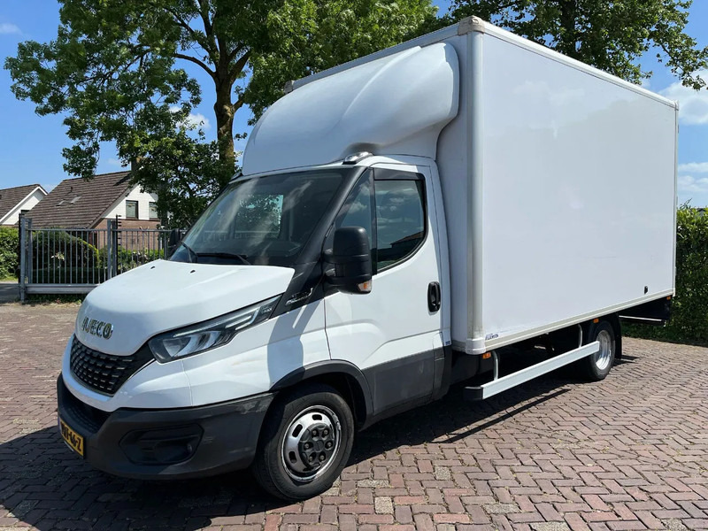 Iveco Daily 35C16 Achterdeuren (15 diverse modellen op voorraad) - الشاحنات الصغيرة صندوق مغلق, الشاحنات الصغيرة كابينة مزدوجة: صور 1 Iveco Daily 35C16 Achterdeuren (15 diverse modellen op voorraad) - الشاحنات الصغيرة صندوق مغلق, الشاحنات الصغيرة كابينة مزدوجة: صور 1