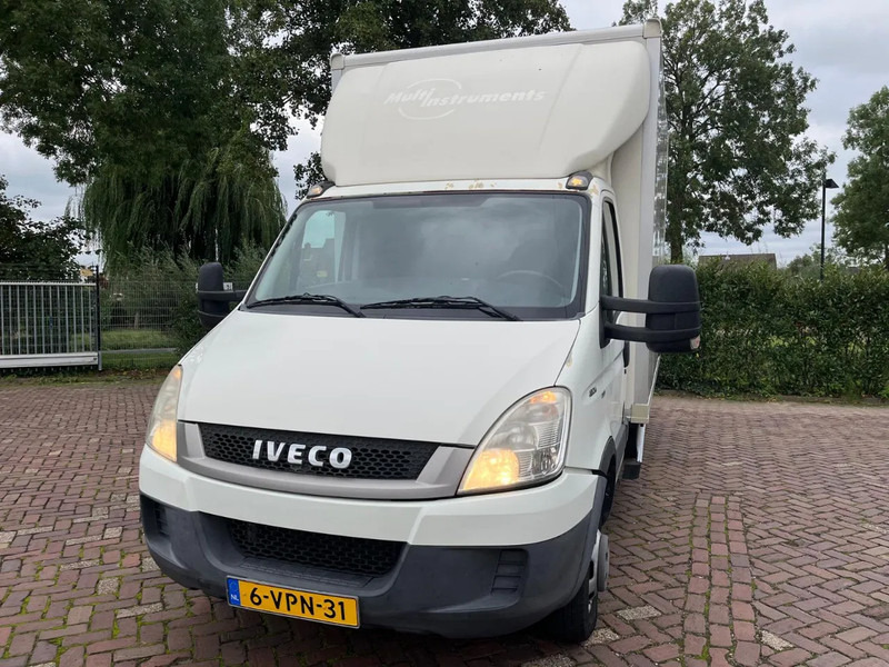 Iveco Daily 40 C14 - الشاحنات الصغيرة صندوق مغلق: صور 2 Iveco Daily 40 C14 - الشاحنات الصغيرة صندوق مغلق: صور 2