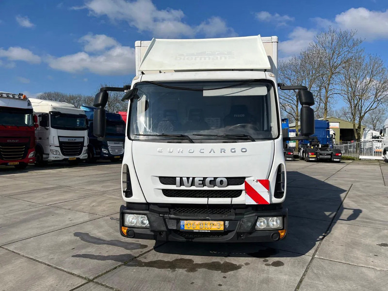 Iveco EuroCargo 75 E21 MANUAL - بصندوق مغلق شاحنة: صور 2 Iveco EuroCargo 75 E21 MANUAL - بصندوق مغلق شاحنة: صور 2