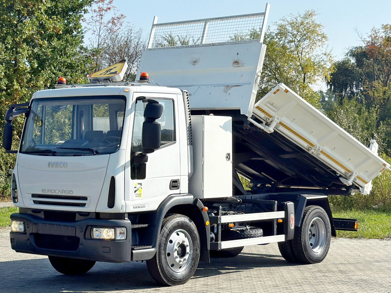 Iveco EUROCARGO 140E22* KIPPER 5,00 m* TOPZUSTAND - قلابات: صور 3 Iveco EUROCARGO 140E22* KIPPER 5,00 m* TOPZUSTAND - قلابات: صور 3