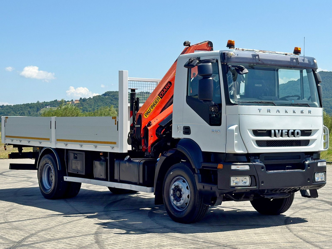 Iveco TRAKKER 310* PRITSCHE 6,00 m * PK 15500 * TOP - شاحنة كرين: صور 4 Iveco TRAKKER 310* PRITSCHE 6,00 m * PK 15500 * TOP - شاحنة كرين: صور 4