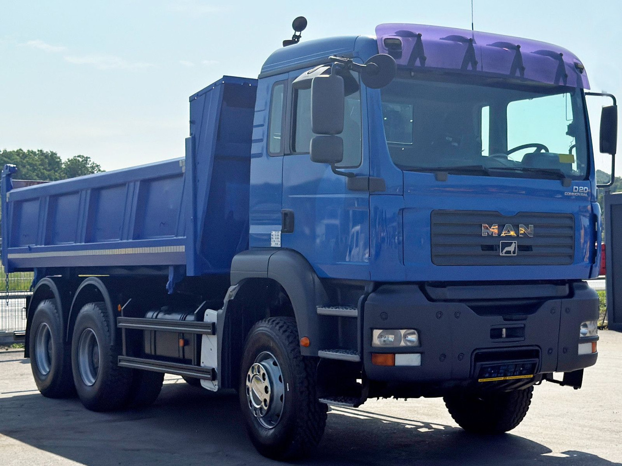 MAN TGA 33.350 * BORDMATIC *6x4 * TOPZUSTAND - قلابات, شاحنة كرين: صور 4 MAN TGA 33.350 * BORDMATIC *6x4 * TOPZUSTAND - قلابات, شاحنة كرين: صور 4