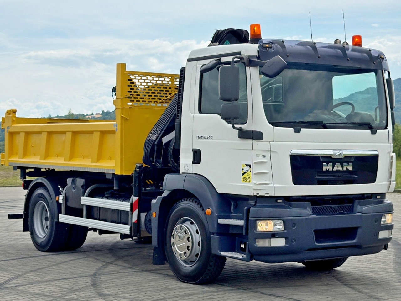 MAN TGM 18.340* KIPPER 4,05m*HIAB 111 B-2 HIDUO/FUNK - قلابات, شاحنة كرين: صور 4 MAN TGM 18.340* KIPPER 4,05m*HIAB 111 B-2 HIDUO/FUNK - قلابات, شاحنة كرين: صور 4