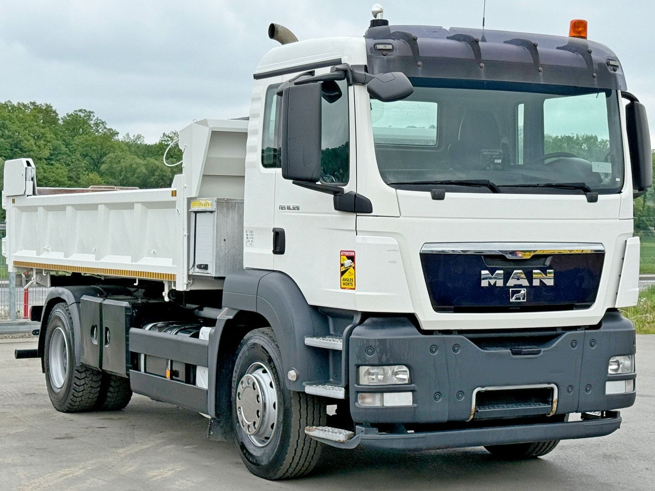 MAN TGS 18.320 * KIPPER 4,95m + BORDMATIC*TOPZUSTAND - قلابات, شاحنة كرين: صور 5 MAN TGS 18.320 * KIPPER 4,95m + BORDMATIC*TOPZUSTAND - قلابات, شاحنة كرين: صور 5