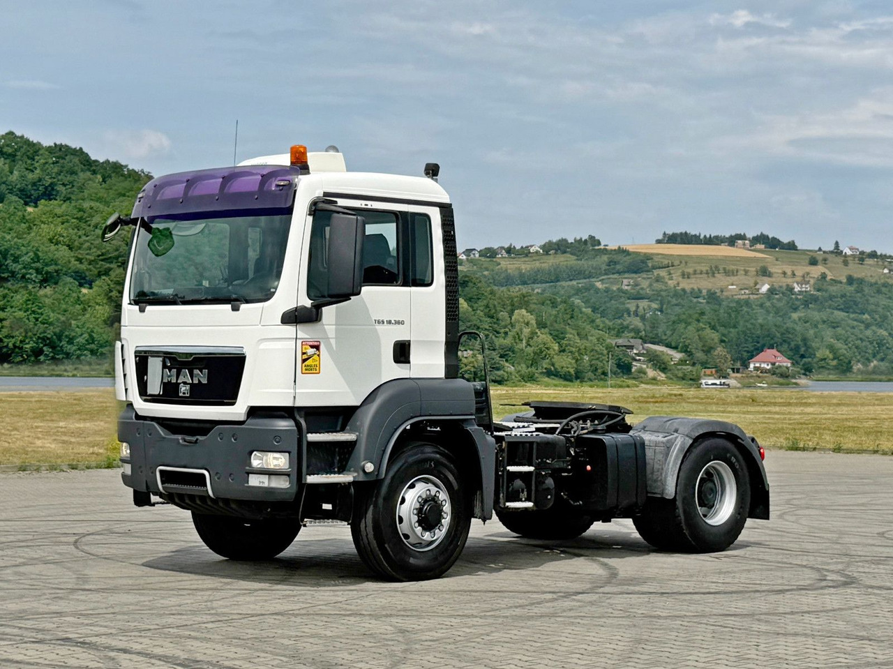 MAN TGS 18.360 * Sattelzugmaschine * 4x4 * TOP - شاحنة جرار: صور 2 MAN TGS 18.360 * Sattelzugmaschine * 4x4 * TOP - شاحنة جرار: صور 2