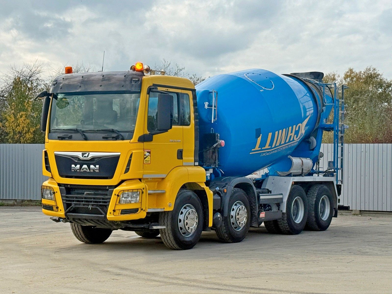 MAN TGS 32.420 * BETONMISCHER / 8x4 - شاحنة خلاطة خرسانة: صور 2 MAN TGS 32.420 * BETONMISCHER / 8x4 - شاحنة خلاطة خرسانة: صور 2