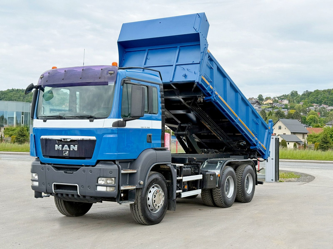 MAN TGS 33.360 * KIPPER 5,10 m + BORDMATIC /6x4* TOP - قلابات, شاحنة كرين: صور 1 MAN TGS 33.360 * KIPPER 5,10 m + BORDMATIC /6x4* TOP - قلابات, شاحنة كرين: صور 1